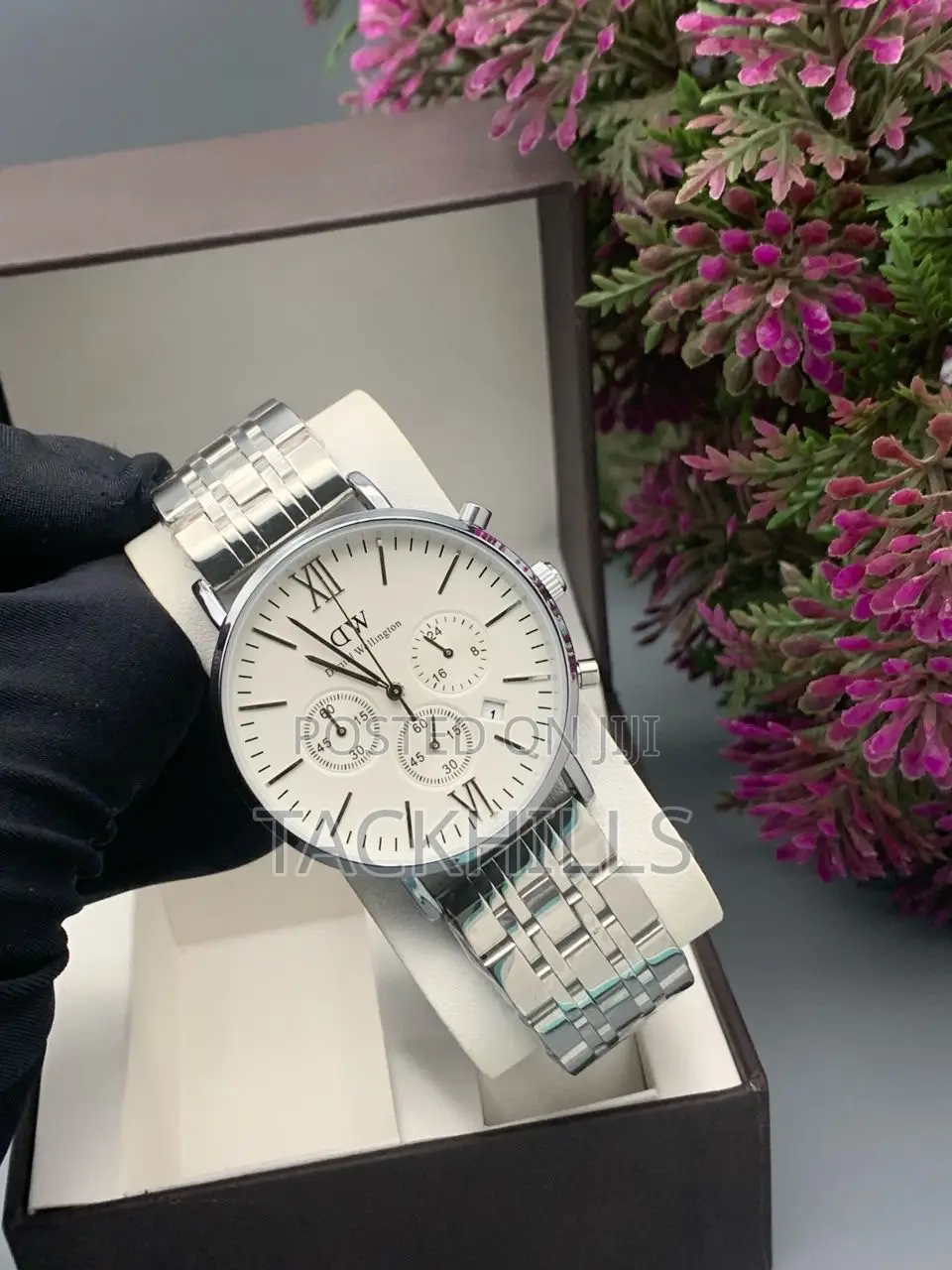 DW Watch Chronograph