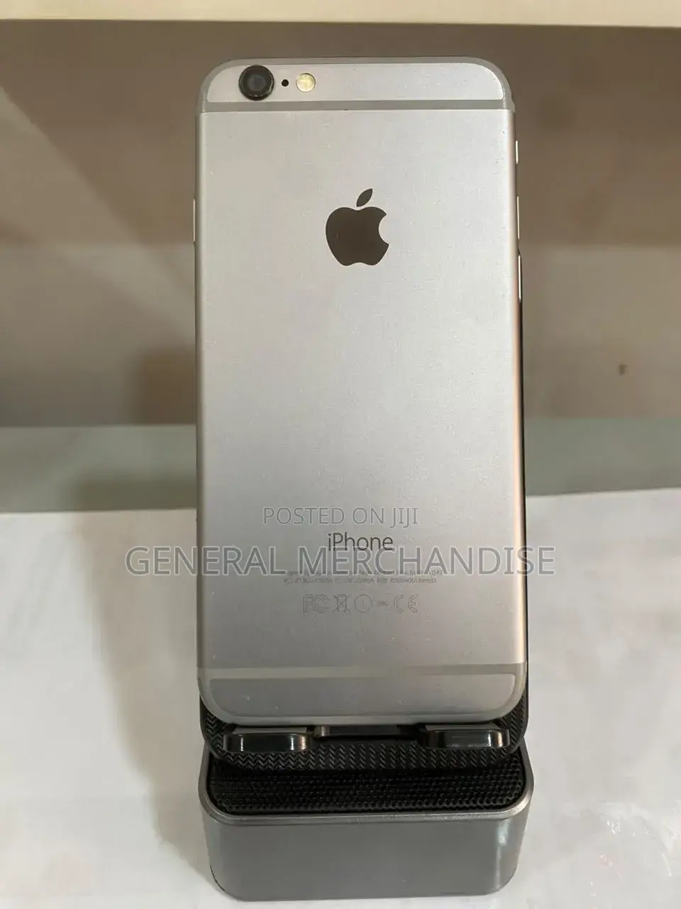 Apple iPhone 6 16 GB Black