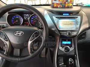 Hyundai Elantra Limited 4dr Sedan (1.8L 4cyl 6A) 2015 Silver