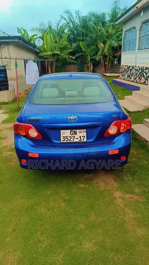 Toyota Corolla 2010 Blue
