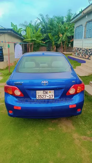 Toyota Corolla 2010 Blue