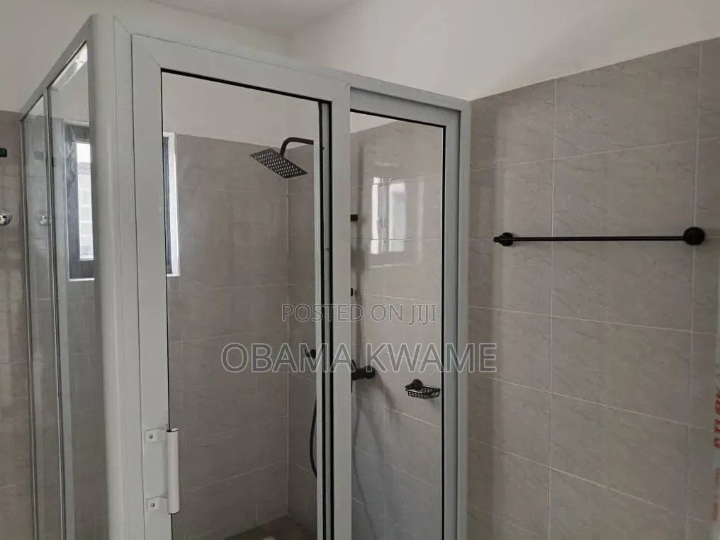 4bdrm House in Laryea Homes, Oyarifa Mall Area for rent