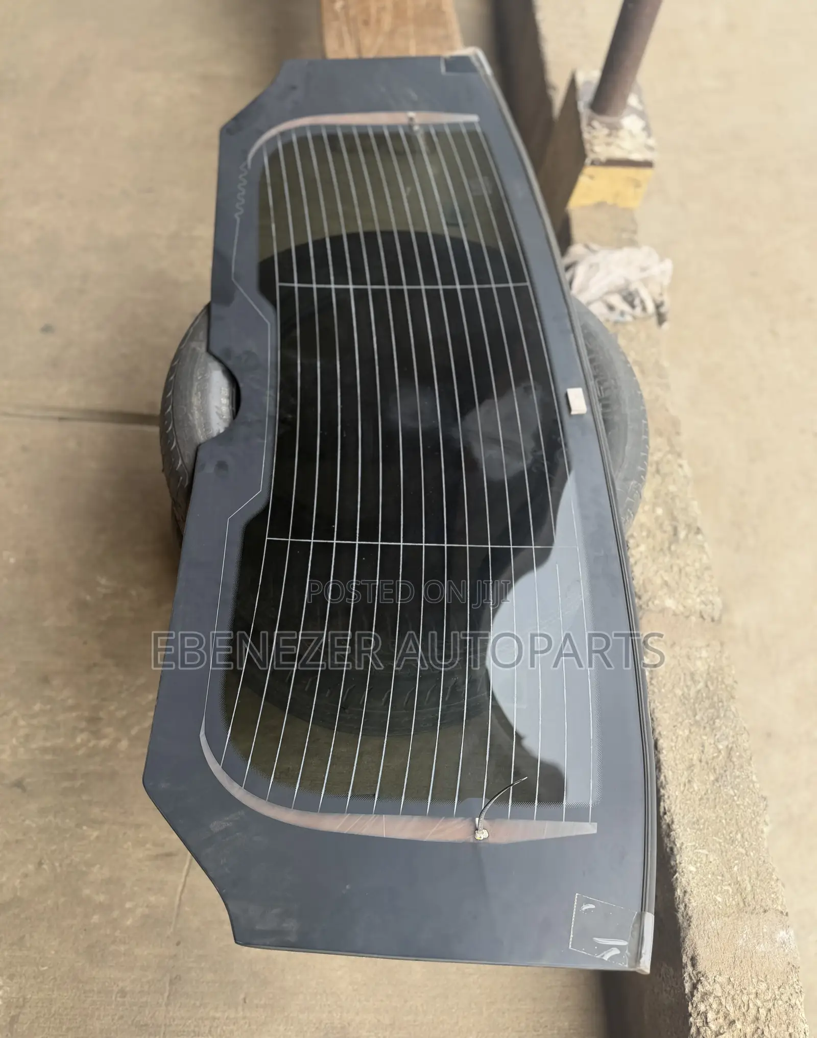 Range Rover Sport Back Glass 2023 2024 2025 2026