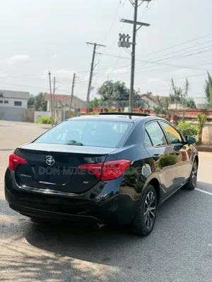 Toyota Corolla SE (1.8L 4cyl 6M) 2019 Black