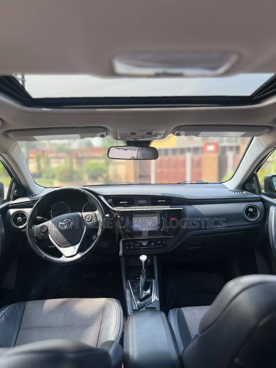 Toyota Corolla SE (1.8L 4cyl 6M) 2019 Black