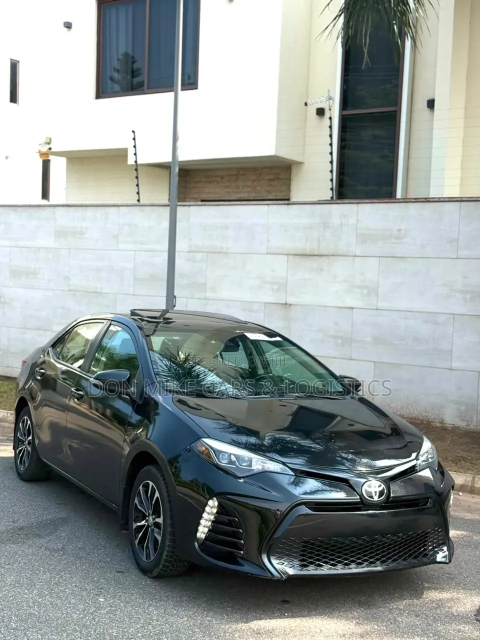 Toyota Corolla SE (1.8L 4cyl 6M) 2019 Black