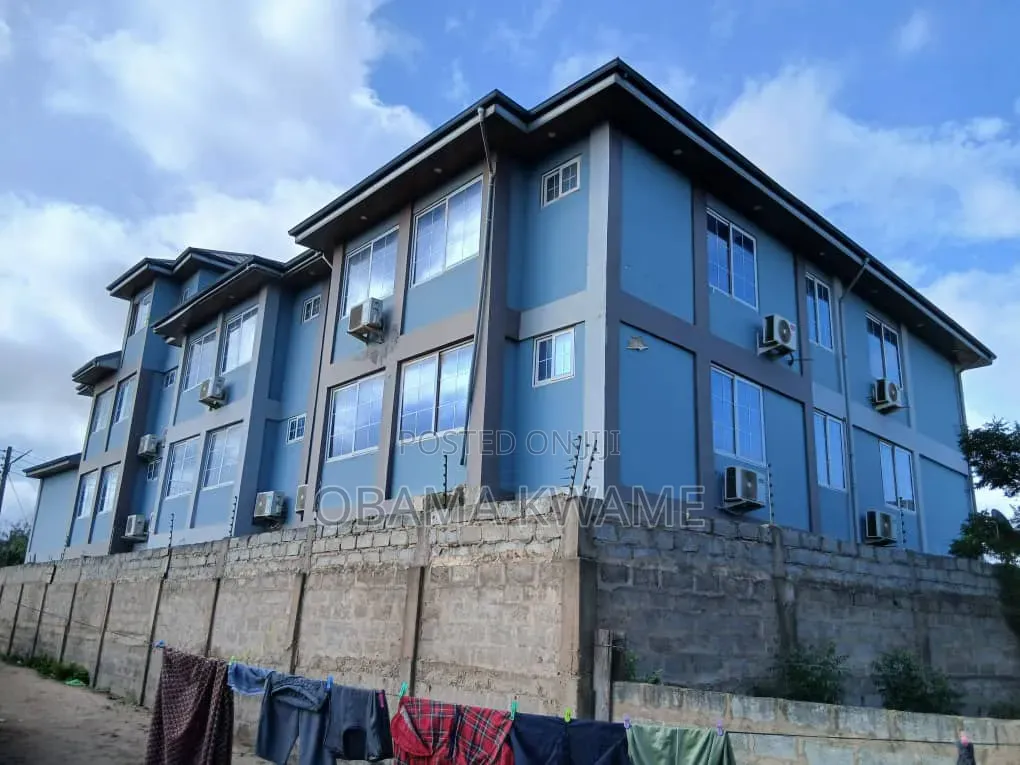 19bdrm Apartment in Laryea Homes, Community 25 for sale
