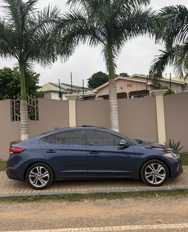 Hyundai Elantra 2018 Blue
