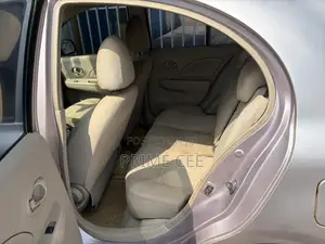 Nissan March 2010 Silver