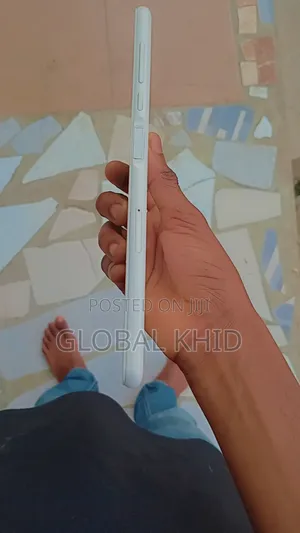 Huawei MediaPad 64 GB White