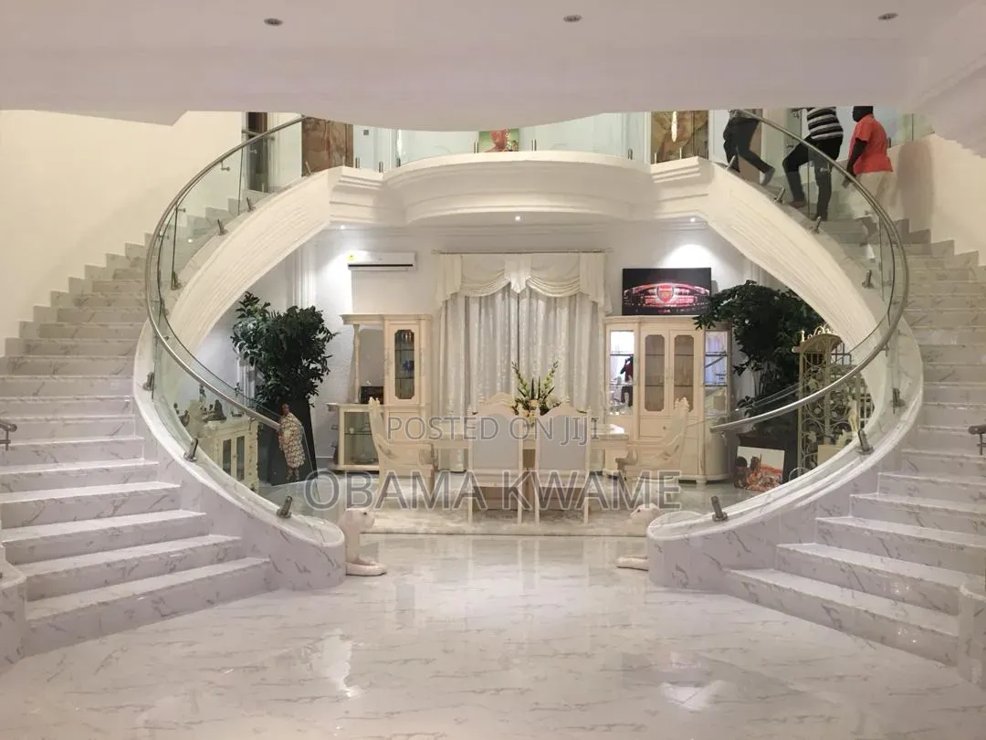 9bdrm Mansion in Laryea Homes, American House for sale