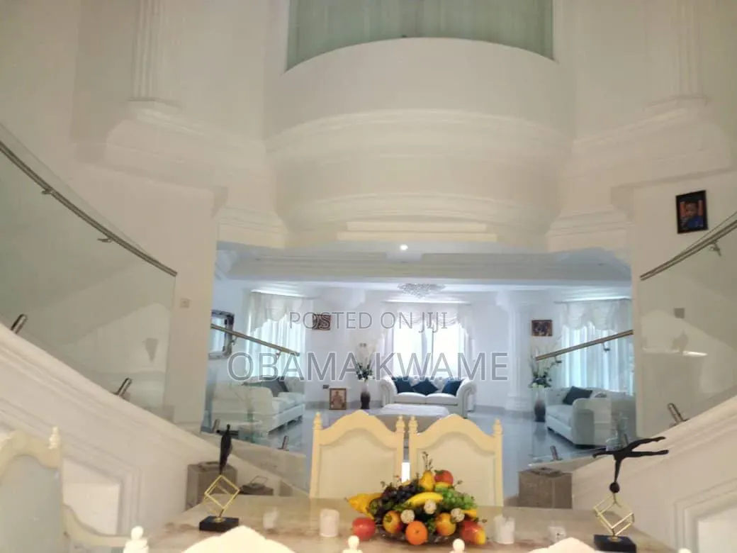 9bdrm Mansion in Laryea Homes, American House for sale