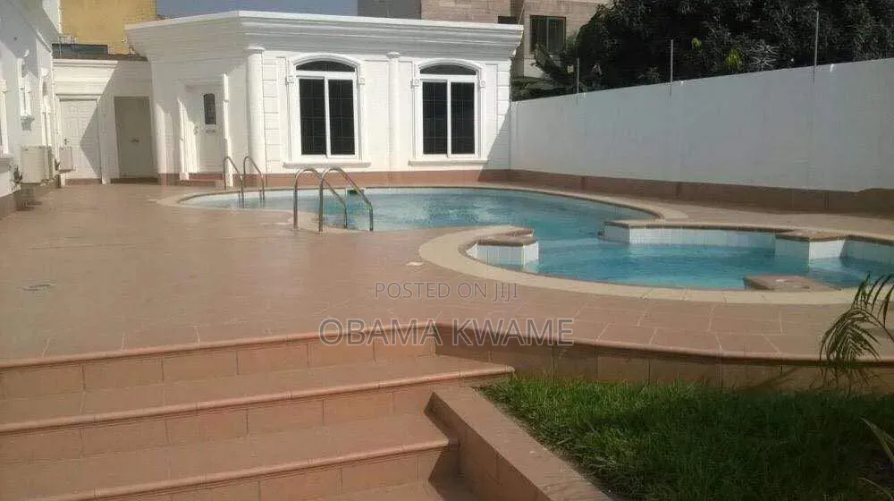 9bdrm Mansion in Laryea Homes, American House for sale