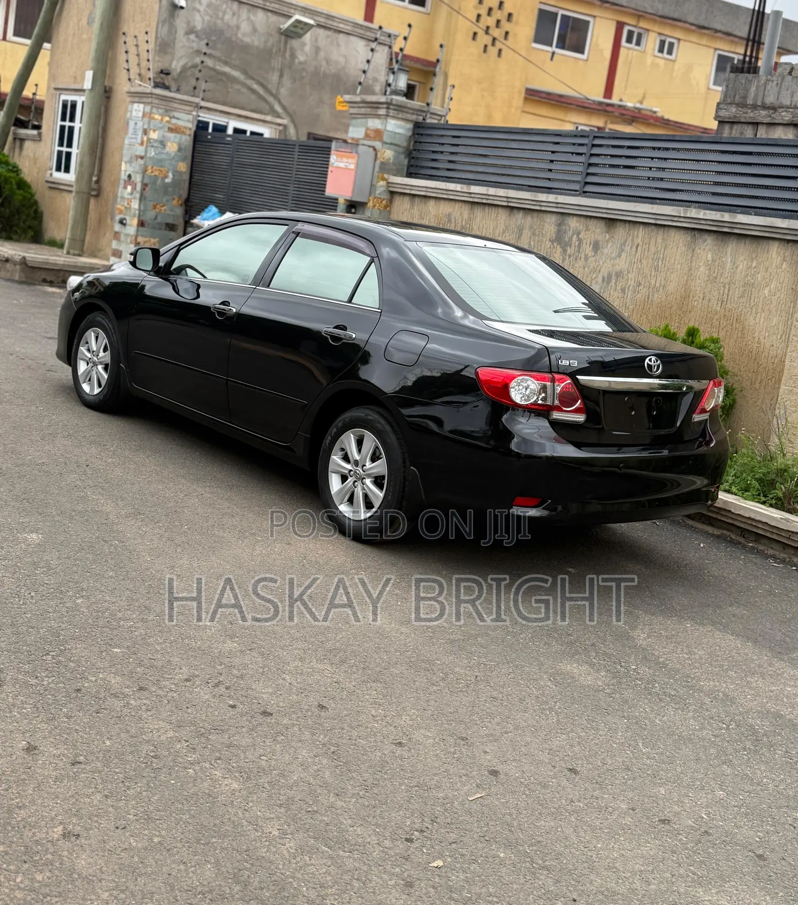 Toyota Corolla 2012 Black