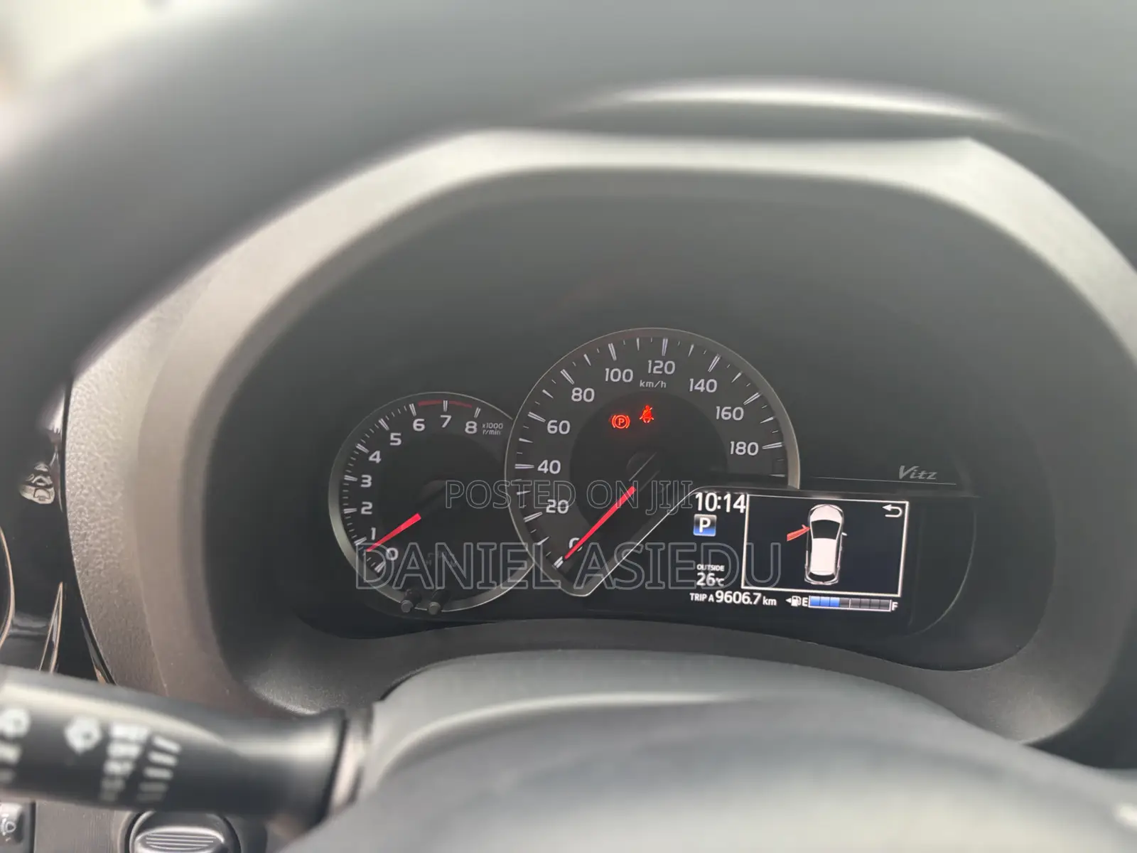 Toyota Vitz 1.3 AWD 3dr 2015 Gray