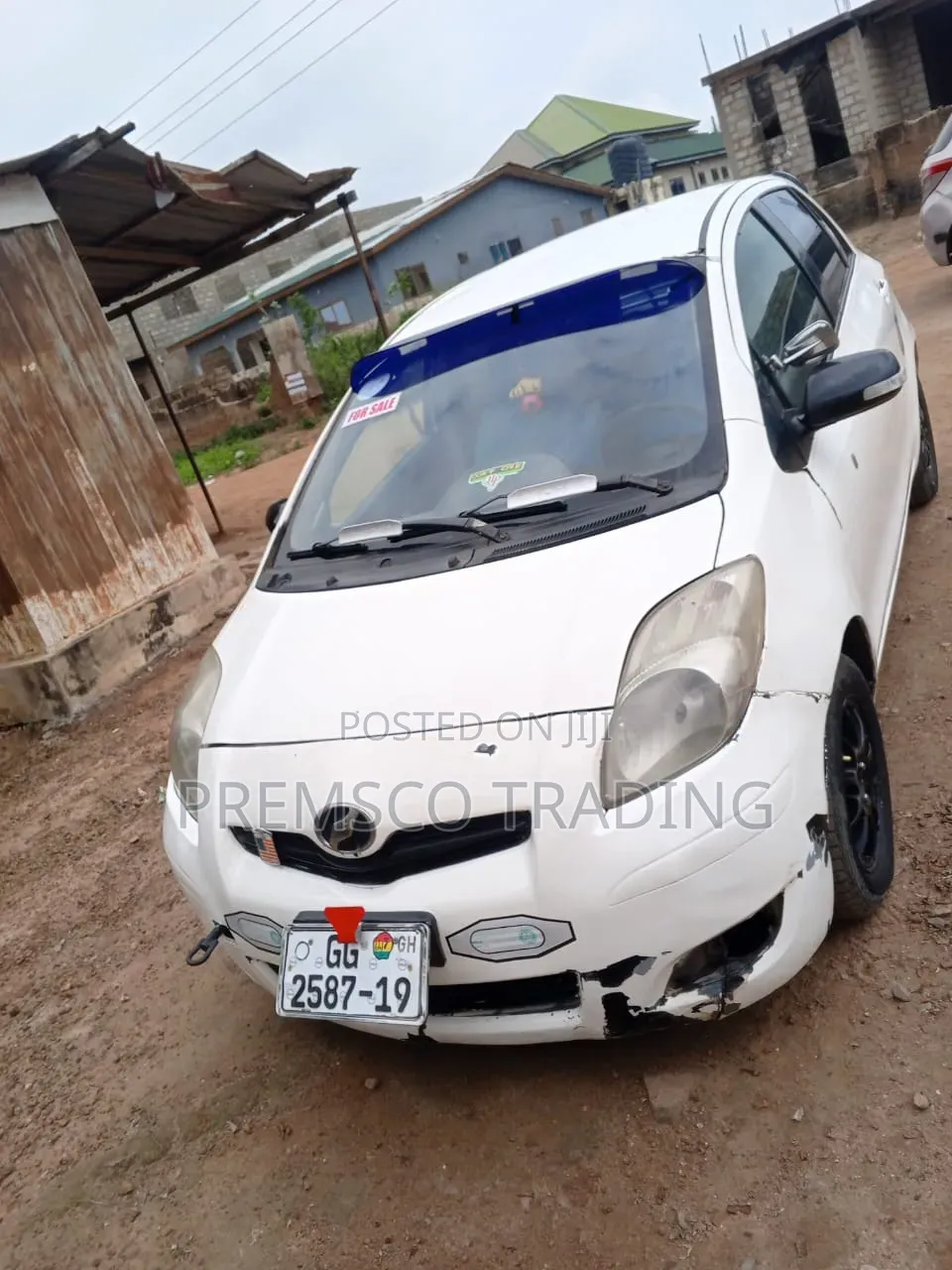 Toyota Vitz 1.0 FWD 5dr 2010 White