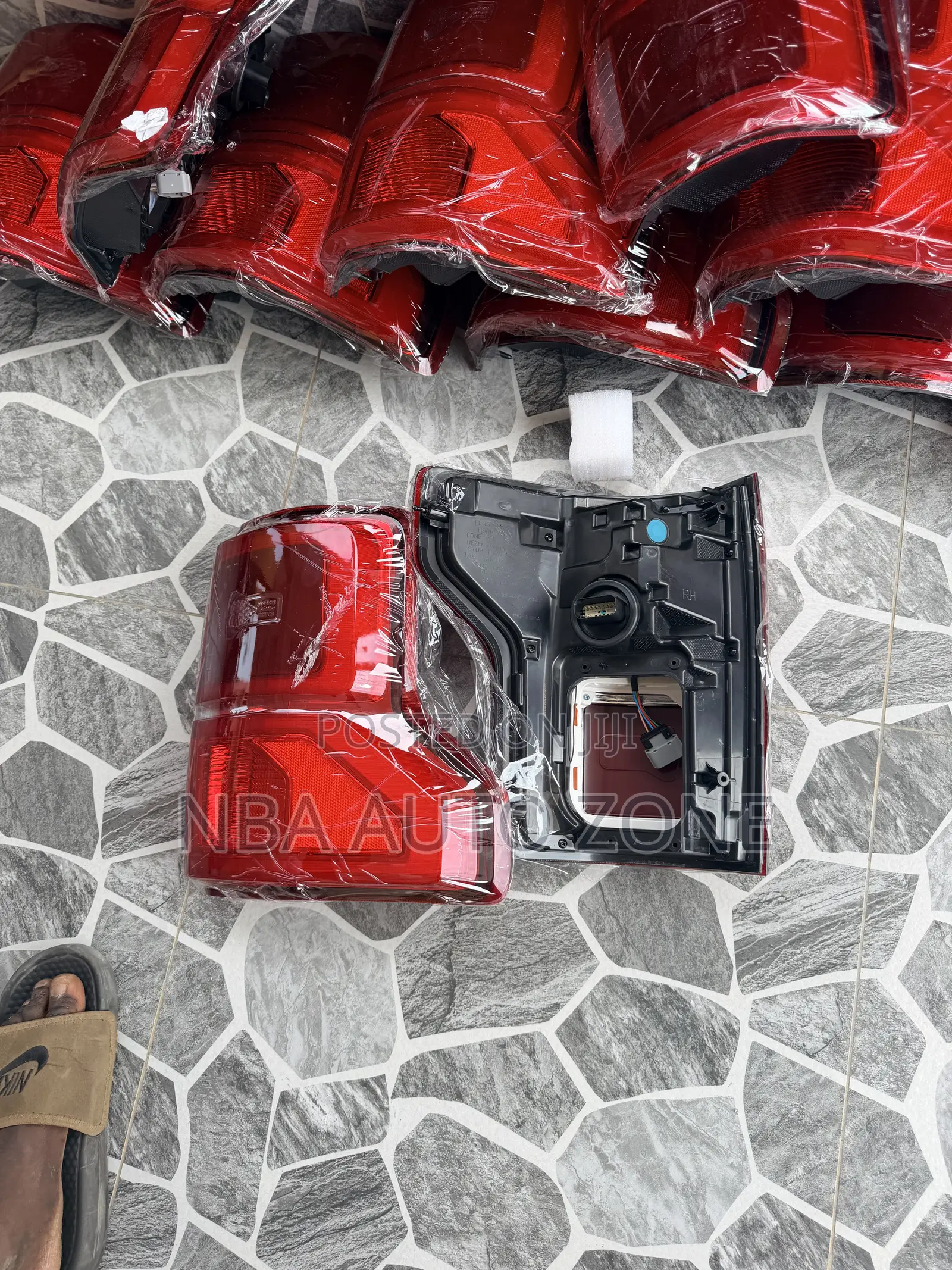 Ford F-150 2016-20 Led Tail Light (Pair or One Side)