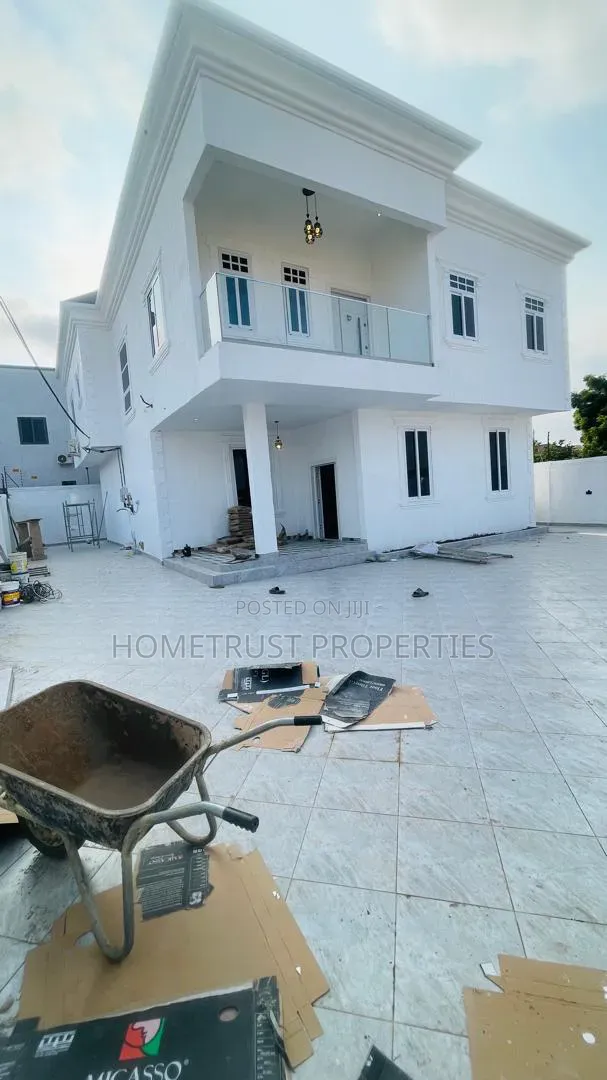 4bdrm Duplex in Kwabenya Acp for sale