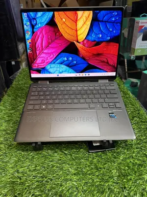 Laptop HP Spectre X360 16GB Intel Core i7 SSD 1T