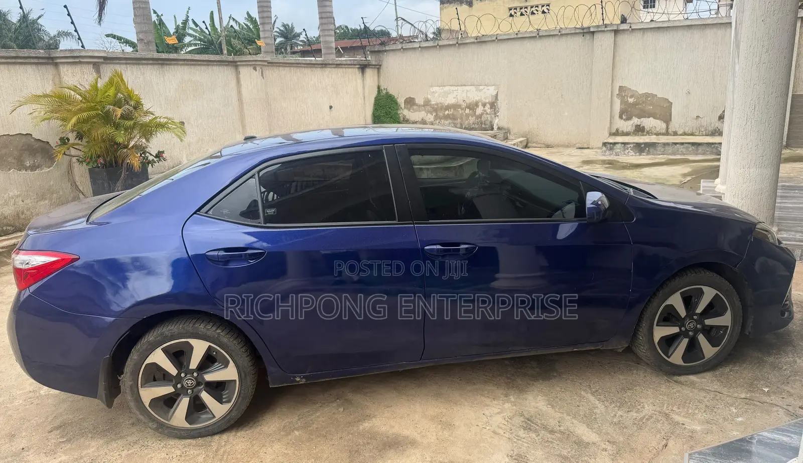 Toyota Corolla LE Eco Plus 4dr Sedan (1.8L 4cyl CVT) 2015 Blue