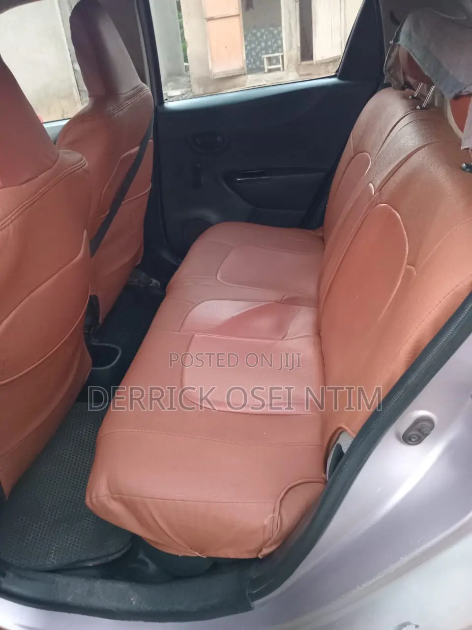 Toyota Vitz 1.0 FWD 3dr 2011 Gray