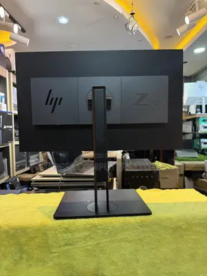 HP Z23-G2 24 Inches Edgeless Ips,Full Hd 1080p Monitor.Good for Gaming