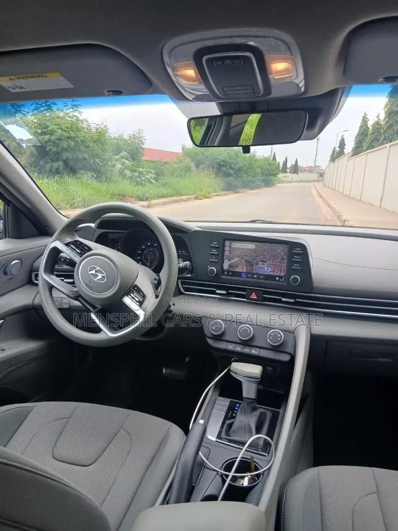 Hyundai Elantra 2023 Black