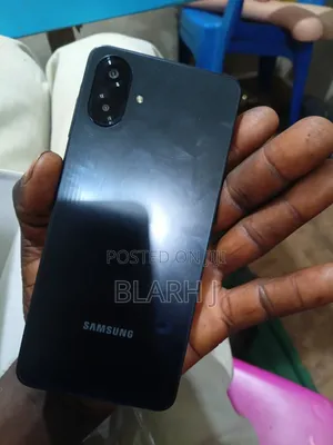 Samsung Galaxy A05 64 GB Gray