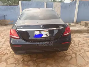 Mercedes-Benz E300 2018 Black
