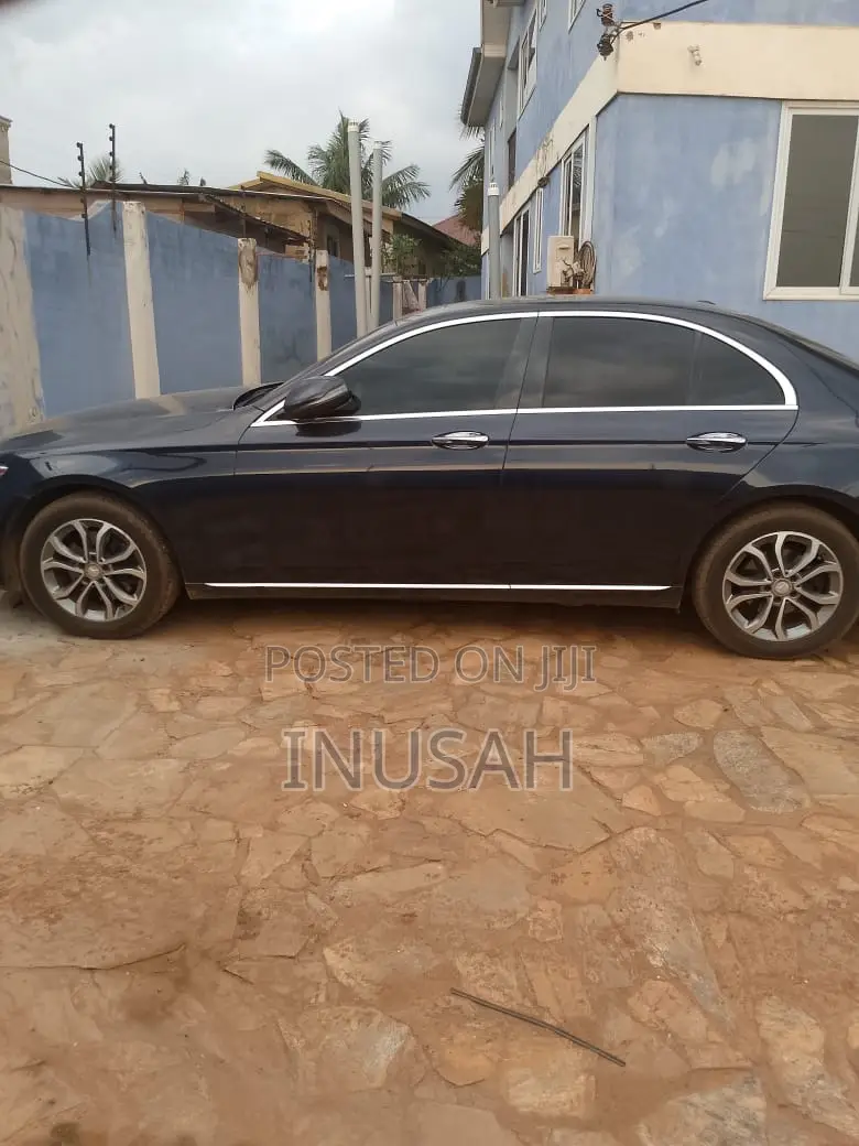 Mercedes-Benz E300 2018 Black