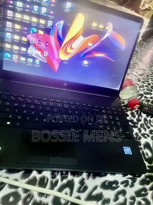 Laptop HP 15 4GB Intel Celeron eMMC 500GB