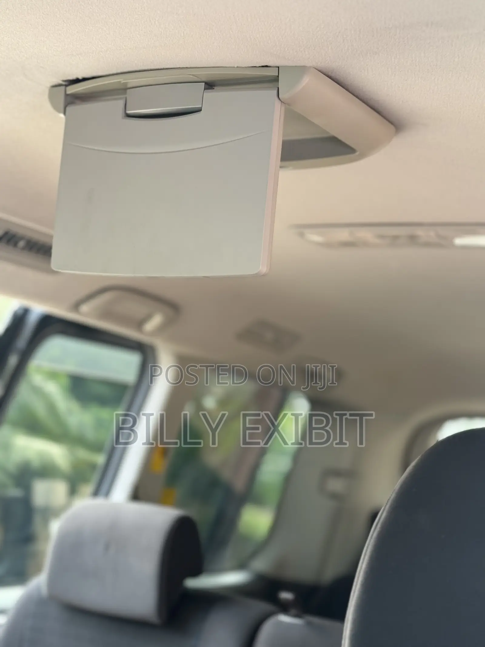 Toyota Voxy ZS 2WD 8-Seater 2010 Black