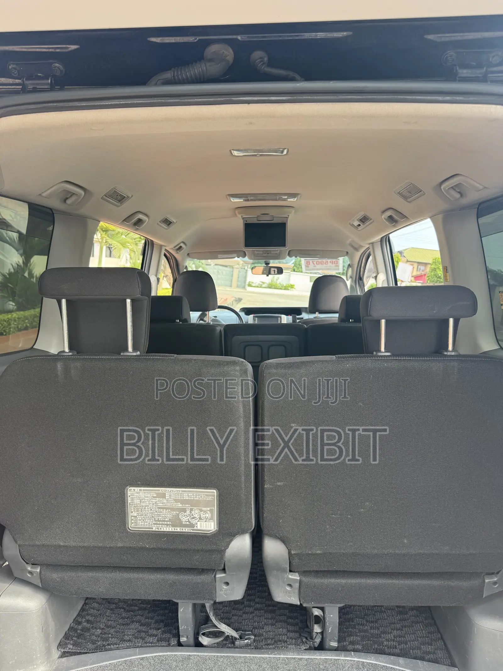 Toyota Voxy ZS 2WD 8-Seater 2010 Black