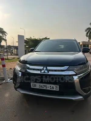 Mitsubishi Outlander 2016 Black
