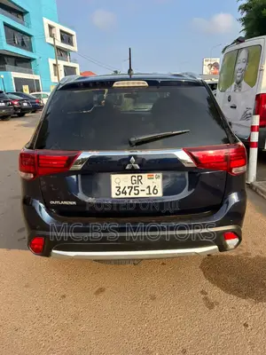 Mitsubishi Outlander 2016 Black