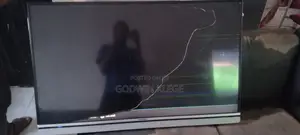 Grundig TV Broken Screen
