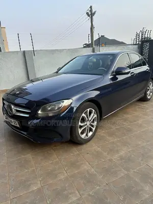 Mercedes-Benz C300 Luxury Sedan RWD (2.0L 4cyl 7A) 2016 Blue