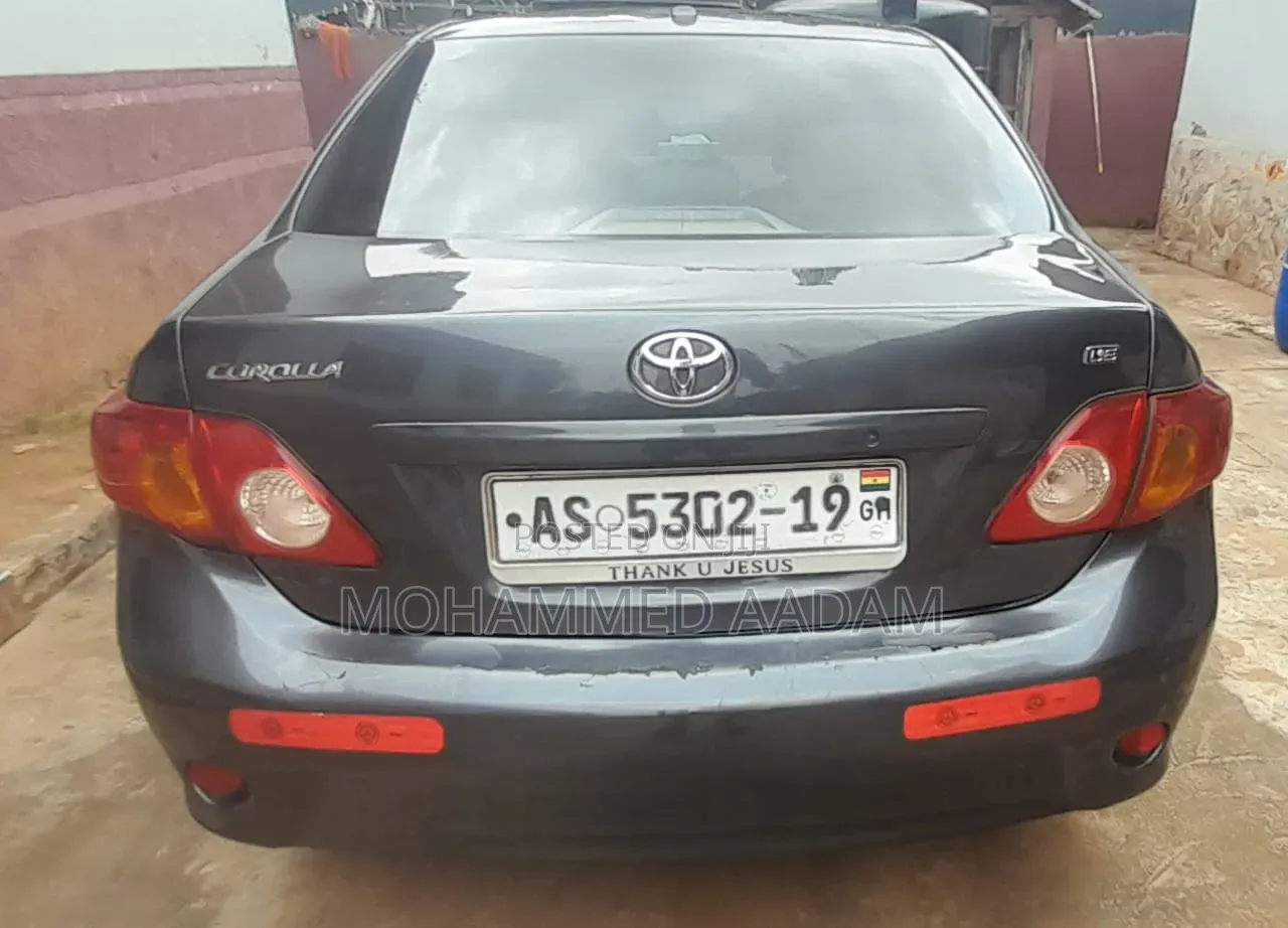 Toyota Corolla LE 4dr Sedan (1.8L 4cyl 4A) 2010 Gray