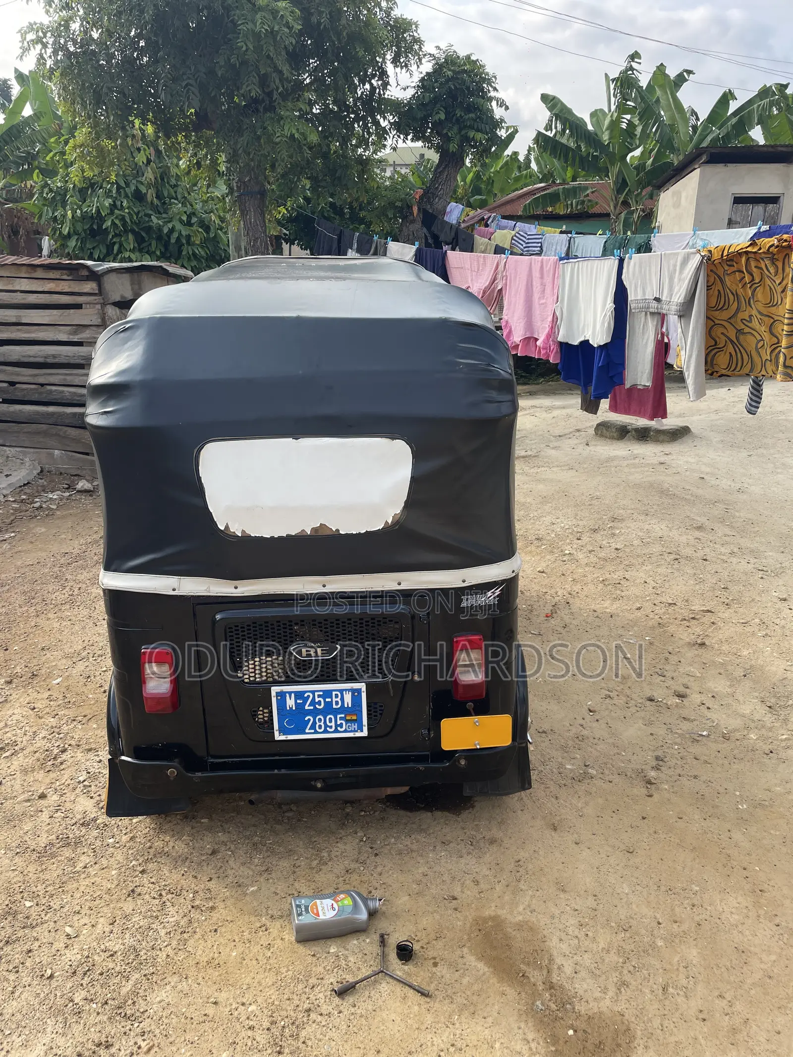 Bajaj RE 2025 Black