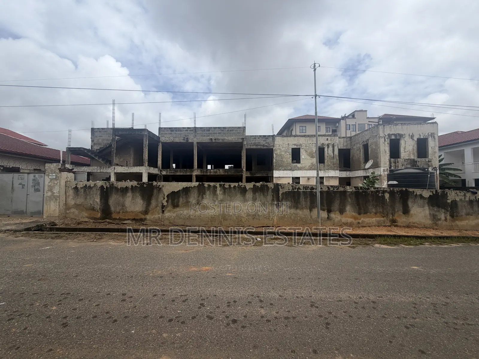 6bdrm Block of Flats in Police Station for sale