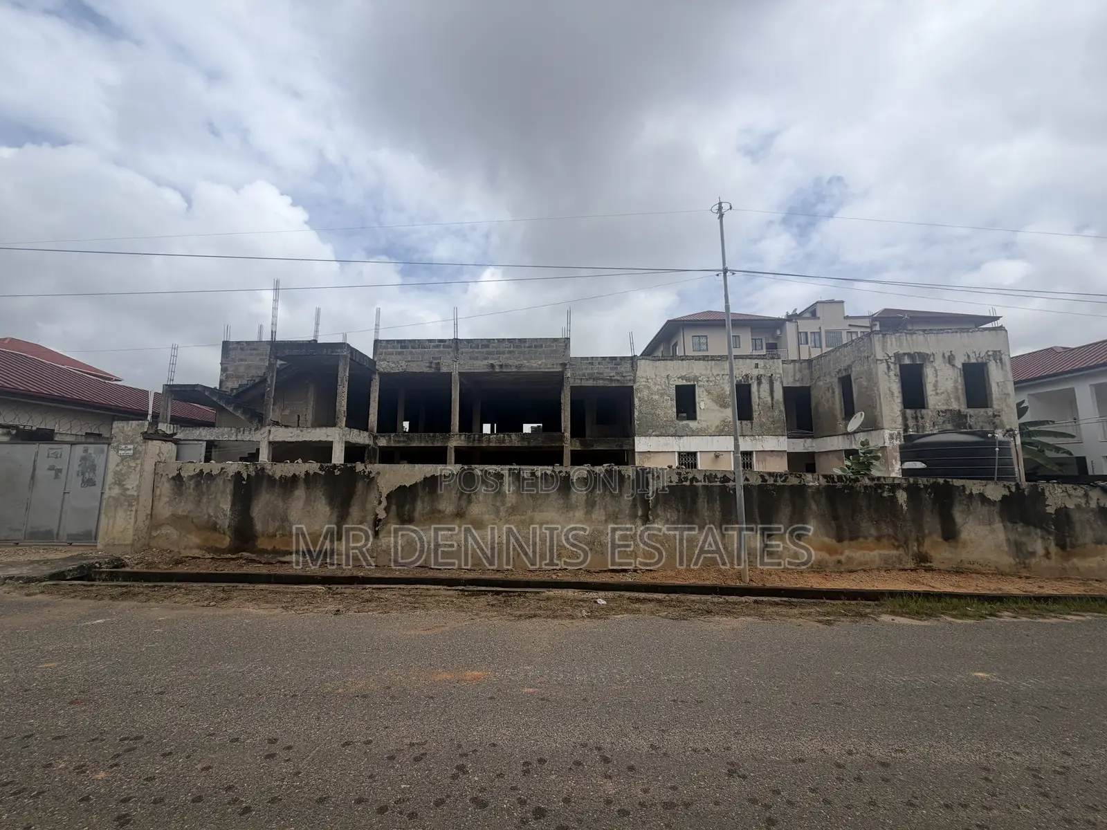 6bdrm Block of Flats in Police Station for sale