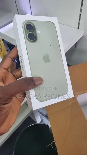 New Apple iPhone 17 256 GB Green
