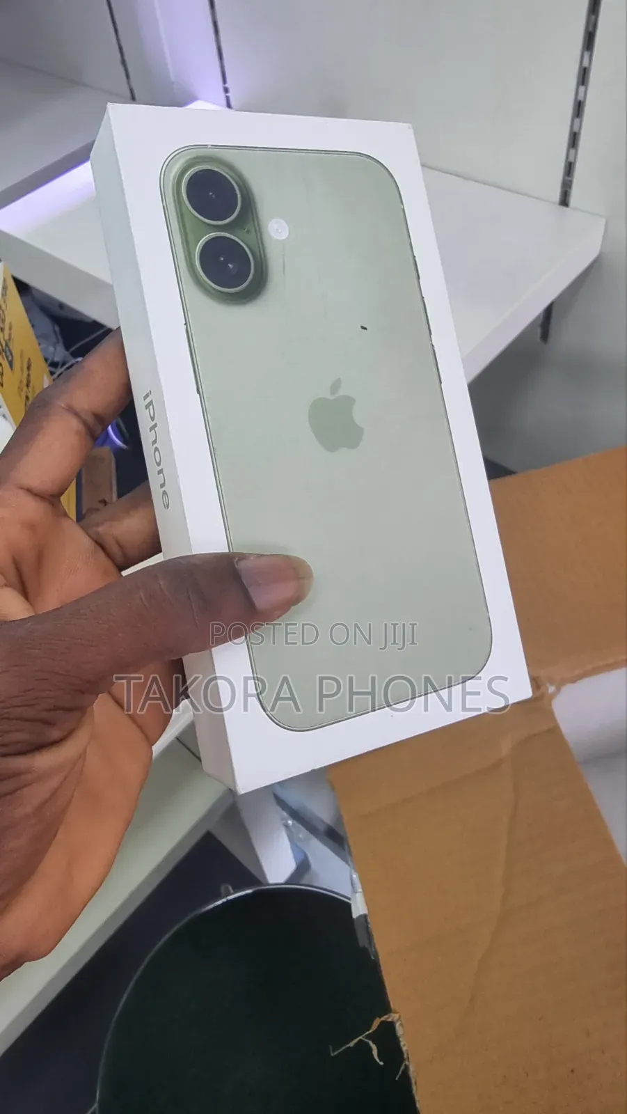 New Apple iPhone 17 256 GB Green