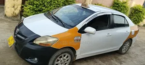 Toyota Yaris 2009 White