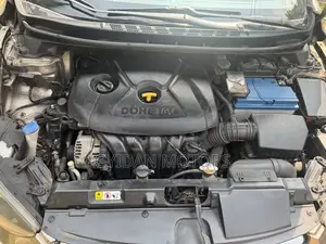 Hyundai Elantra 2013 Gray