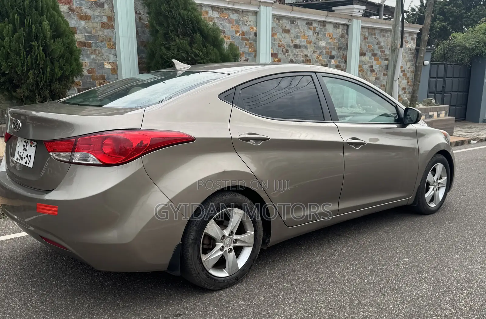 Hyundai Elantra 2013 Gray