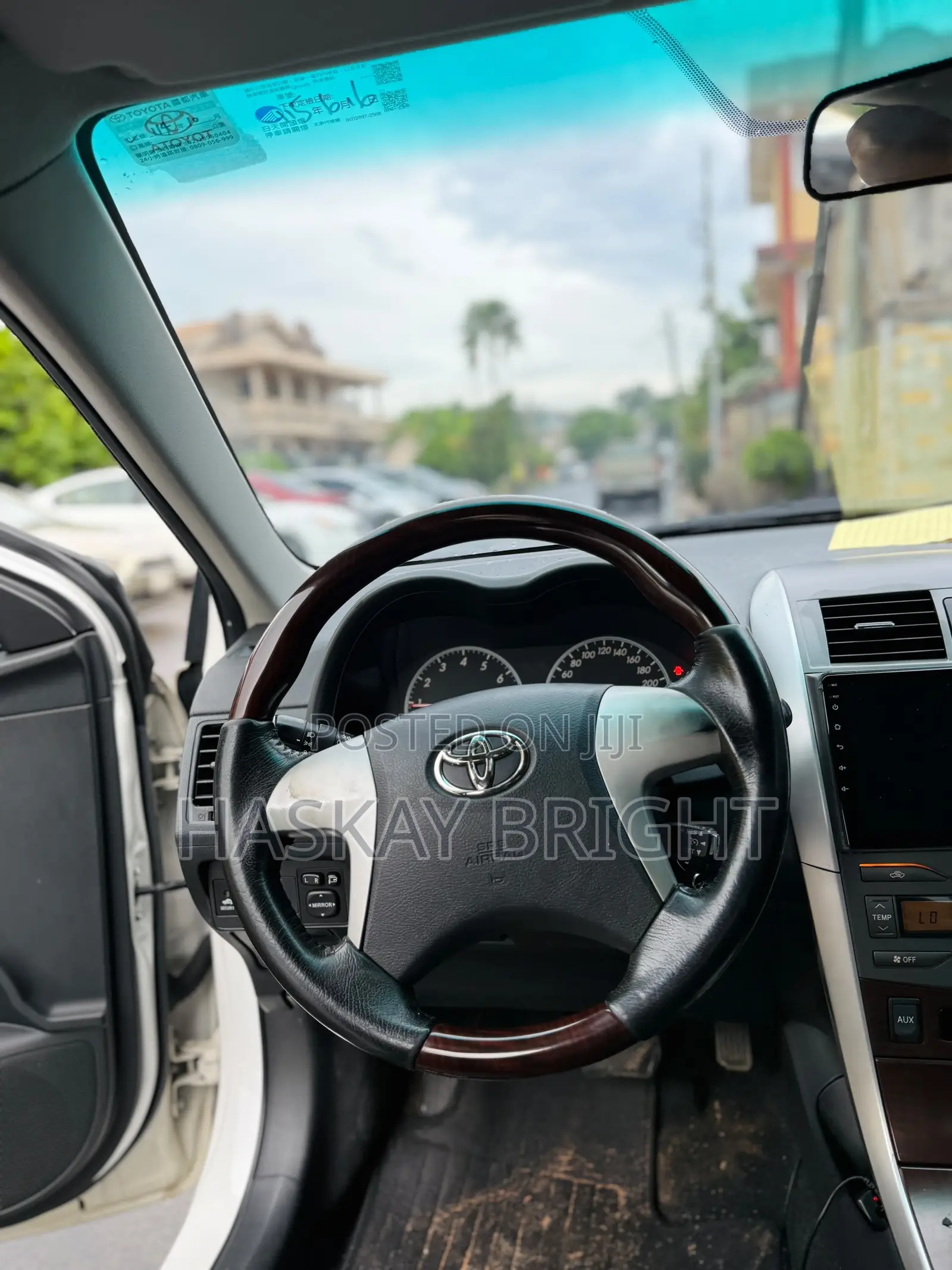 Toyota Corolla 2013 White