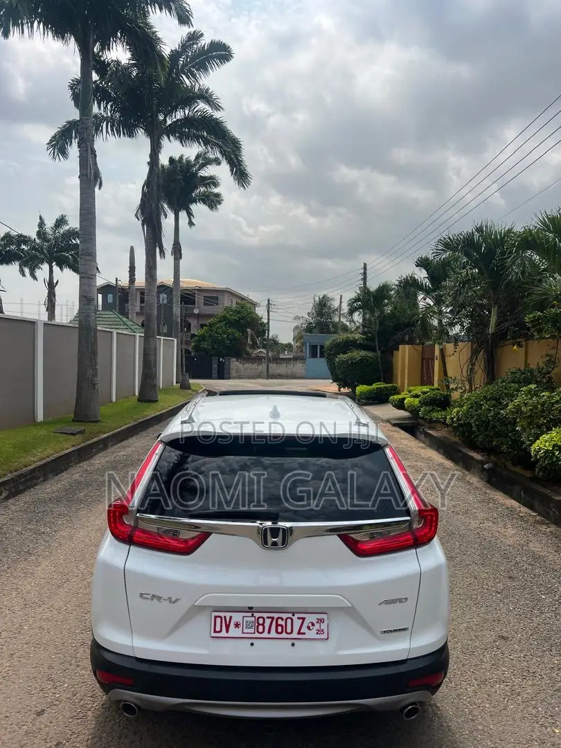 Honda CR-V Touring AWD 2018 White