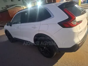 Honda CR-V 2023 White