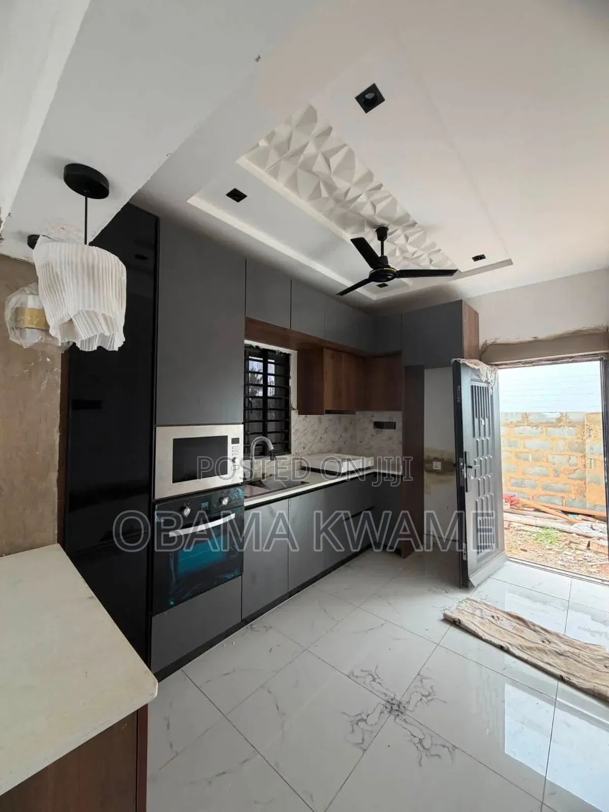 2bdrm House in Laryea Homes, Police Station for sale